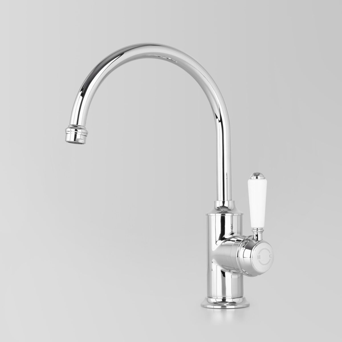Olde English Signature Sink Mixer - Image 2
